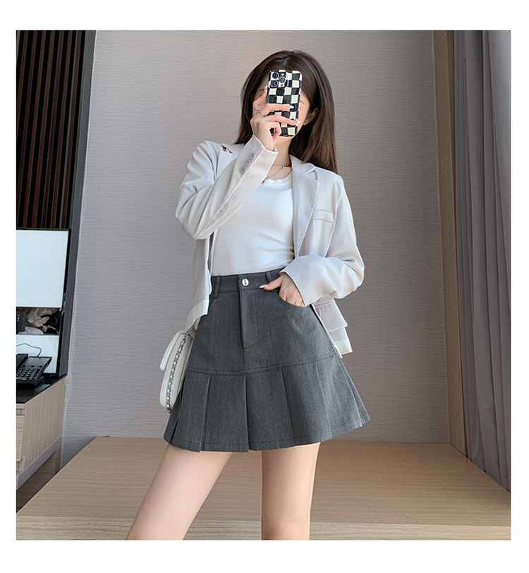 Pleated Skirt_18.jpg