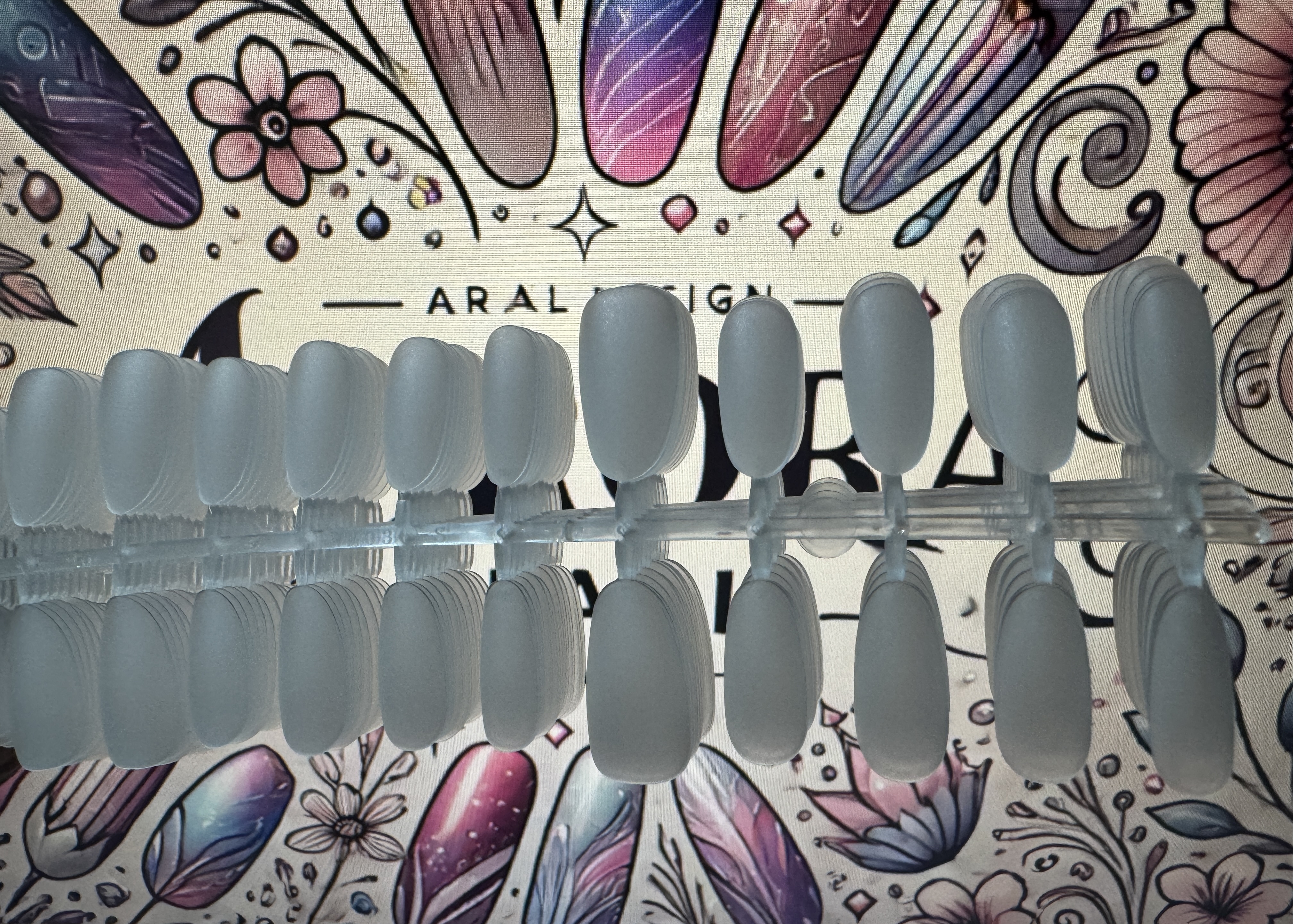 AURORA ネイルチップ 超薄 ショート クリア サンディング 自然なフィット感 つけ爪