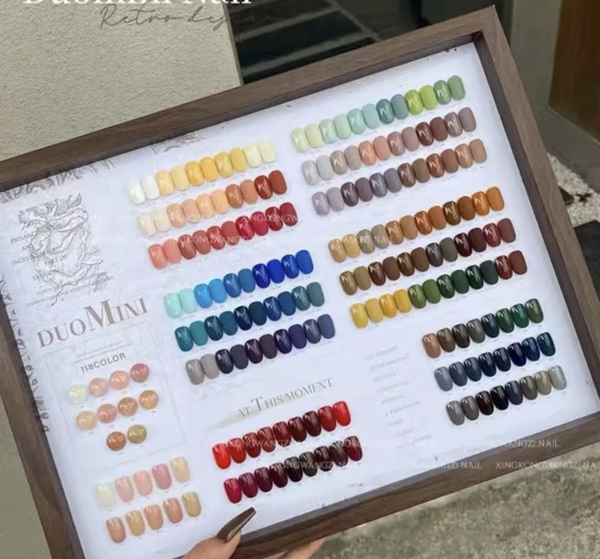 ジェルネイル　108色セット　表示板が付き