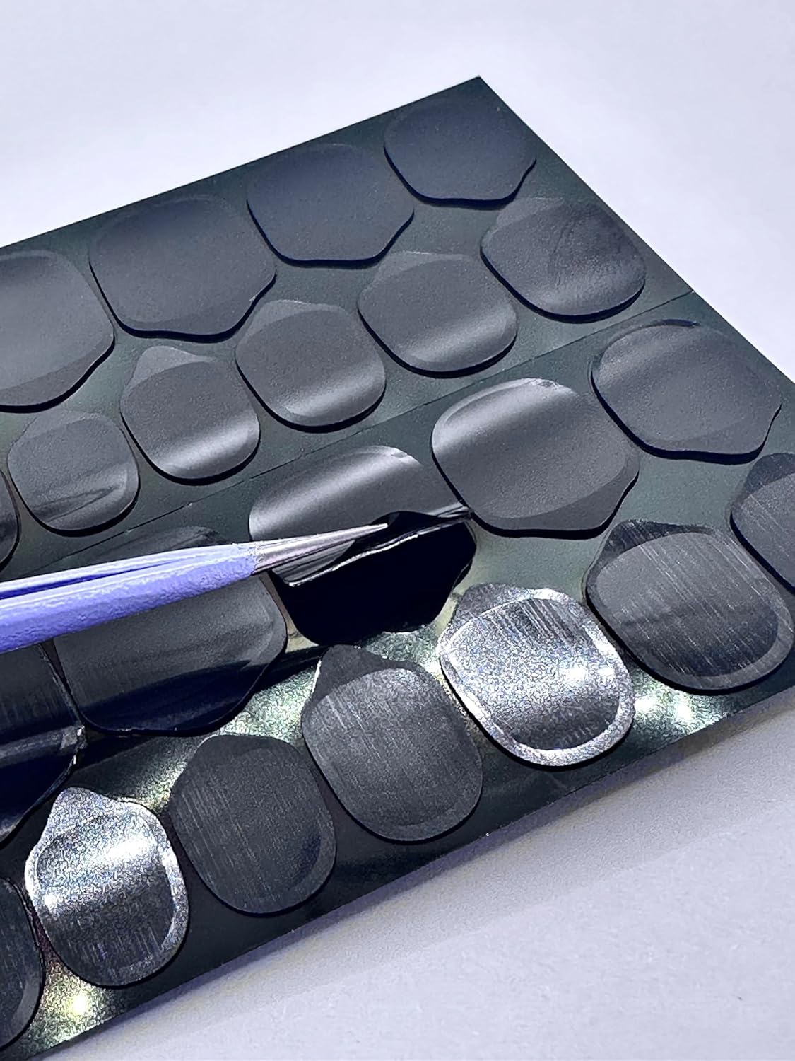 ネイルチップ グルーテープ  1シート/24枚  強力両面テープ  粘着剤 UVライト利用