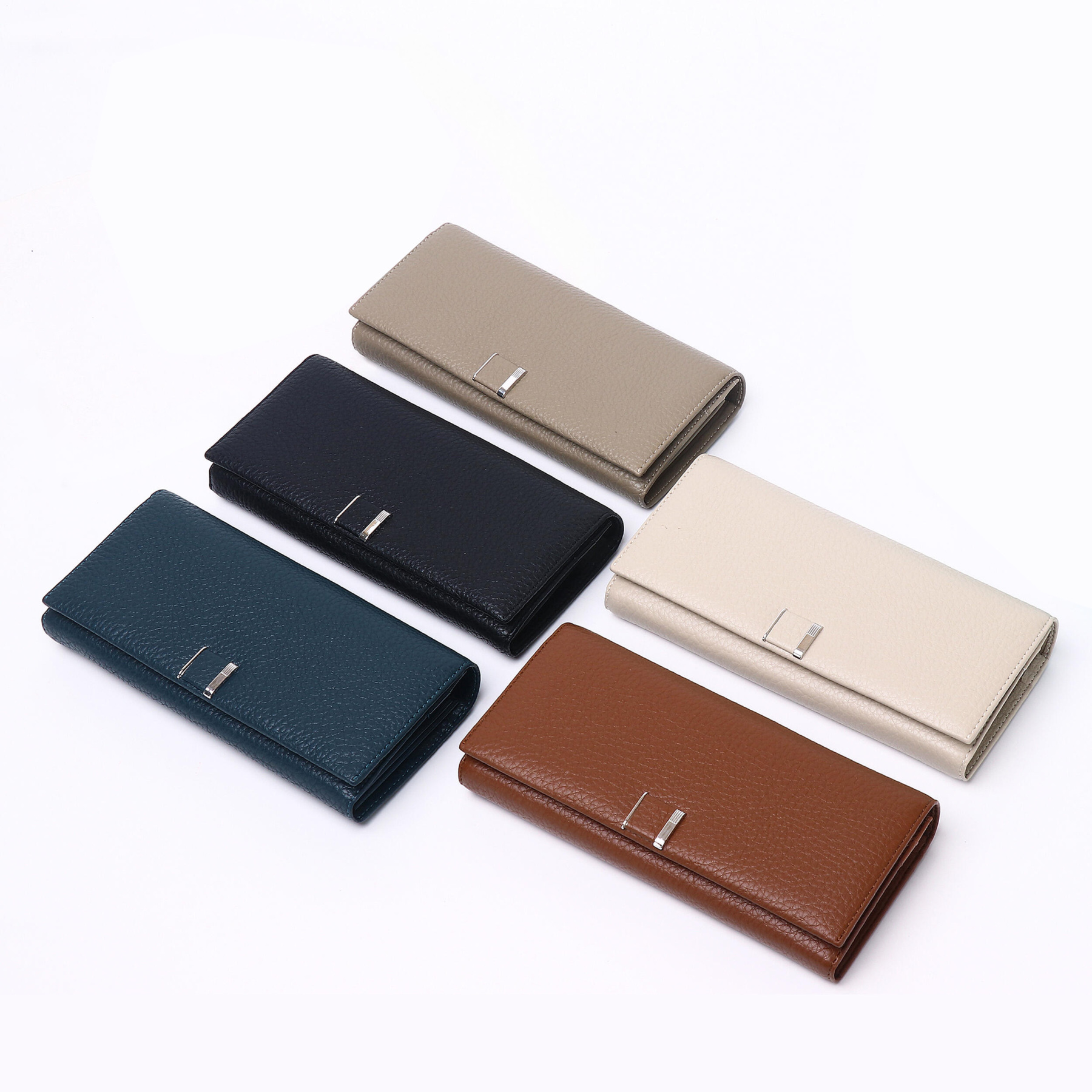 iWallet皮料五金翻盖长款