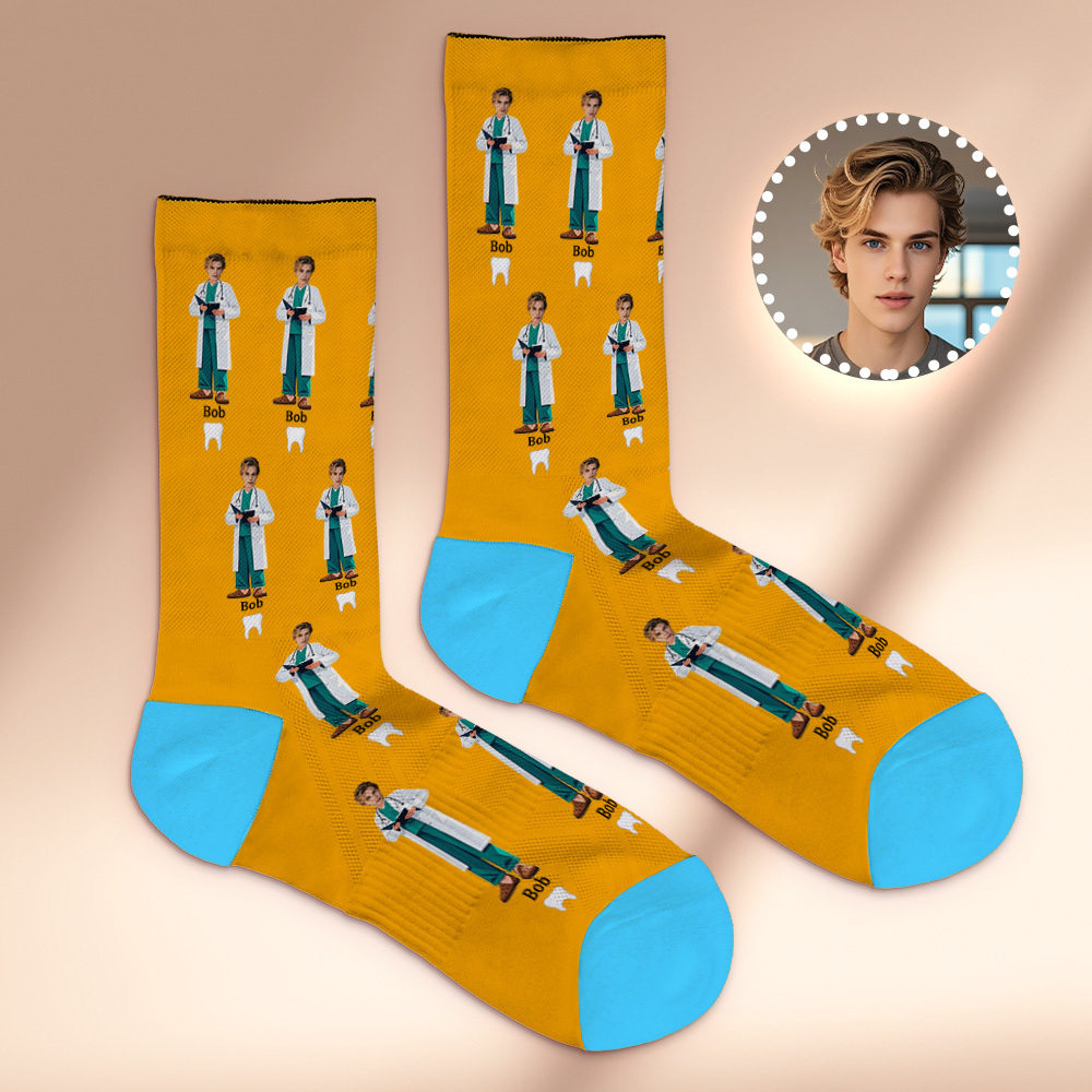 個人化情侶禮物,帶有您的照片客製化照片襪子,適合結婚週年紀念或訂婚禮物 - PhotoMoonLampTW