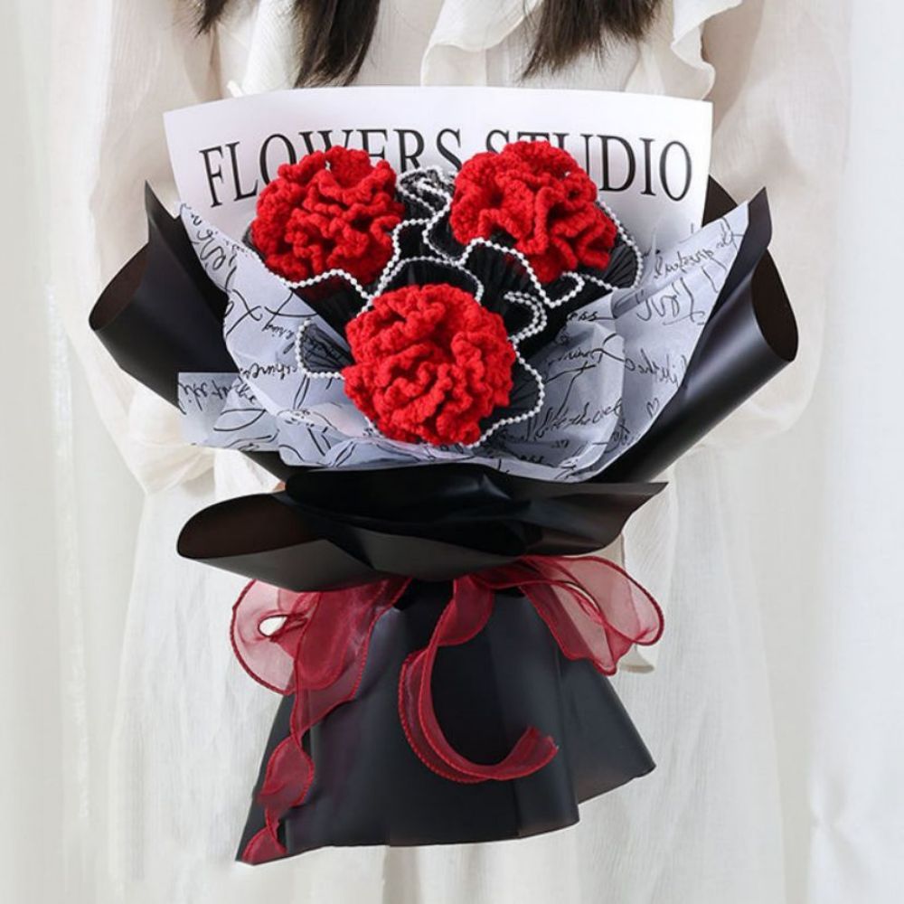 鉤針花束手工針織康乃馨花束送給她的畢業禮物 - PhotoMoonLampTW