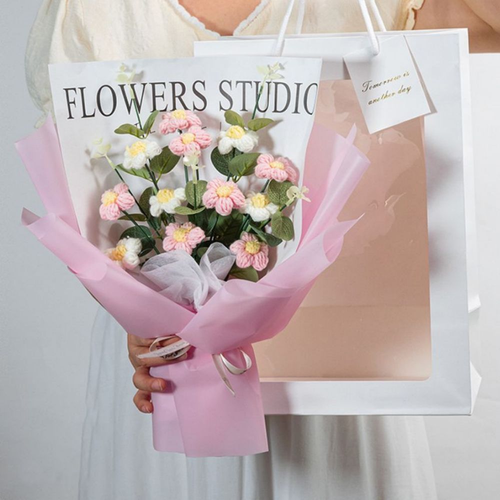 鉤針花花束手工針織小雛菊花束送給她的畢業禮物 - PhotoMoonLampTW