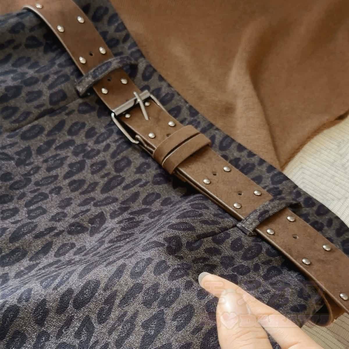 Vintage Leopard Print Mini Skirt with Belt - image 7