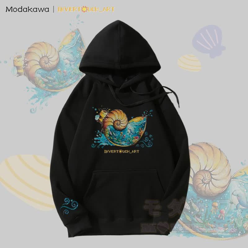 MODAKAWA X  INVERTOUCH_ART Seashell Bee Graphic Fleece Lined Hoodie - Black - 5XL - image 4
