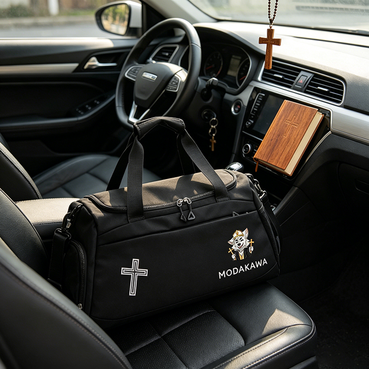 Happy Fox Cross Graphic Modakawa Large Capacity Sports Gym Duffel Bag - image 1