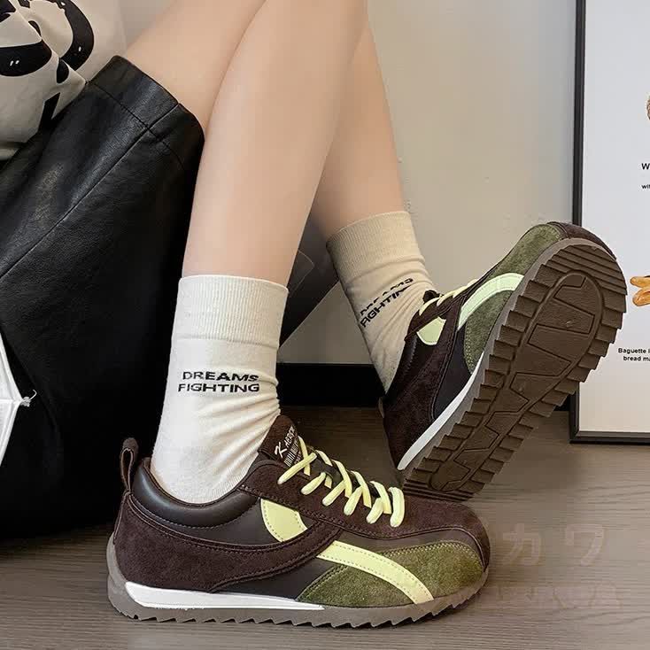 Vintage Trainer Sneakers Casual Sports Shoes - image 1