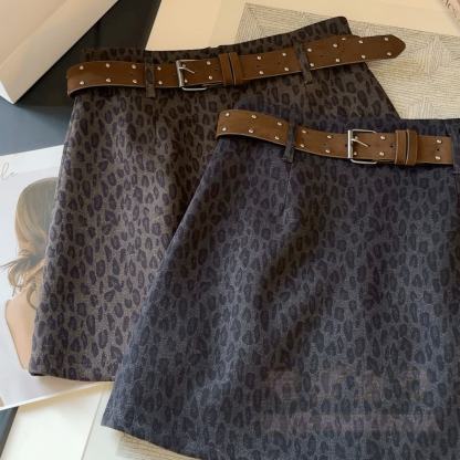 Vintage Leopard Print Mini Skirt with Belt - image 2