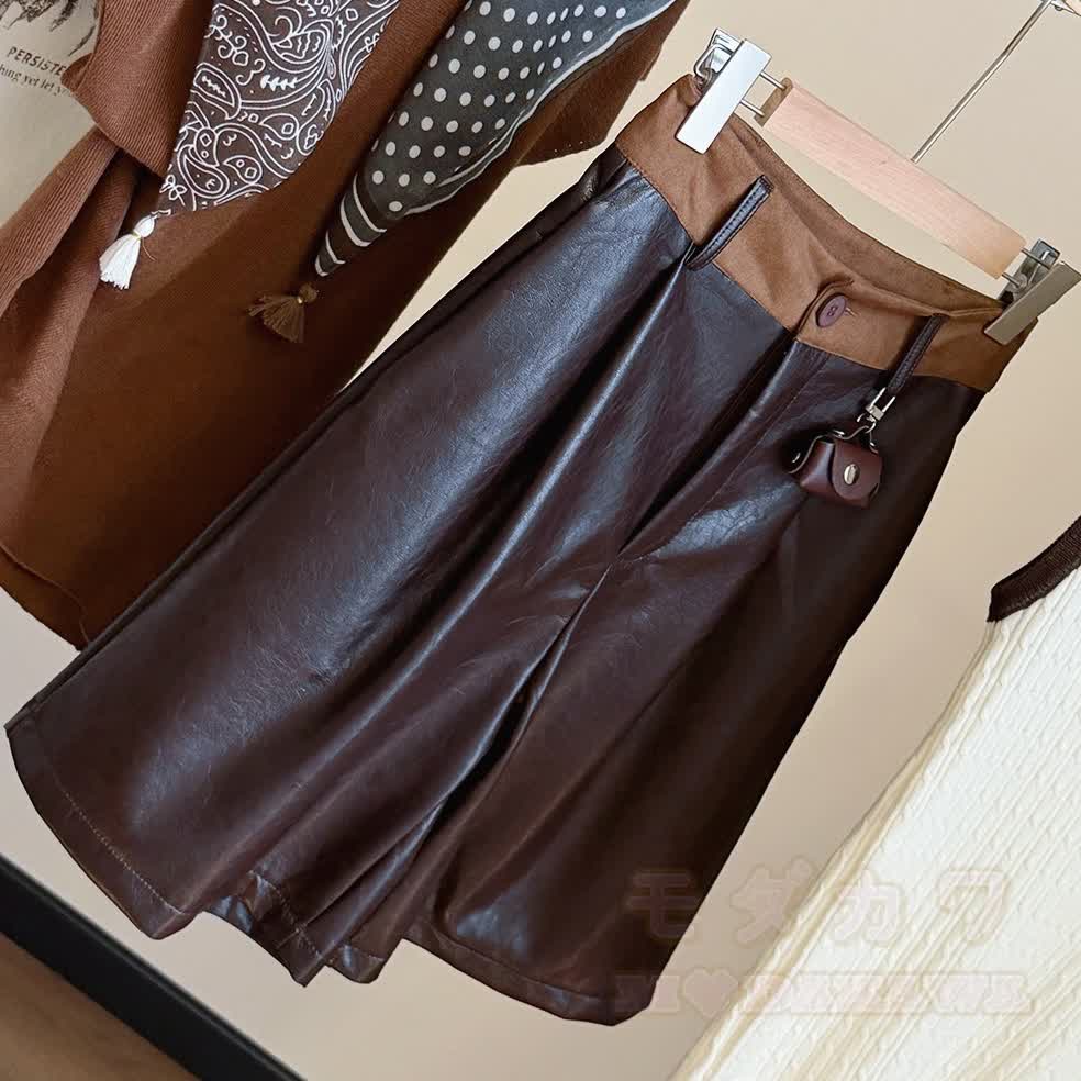 Vintage Faux Leather Wide Leg Shorts - image 2