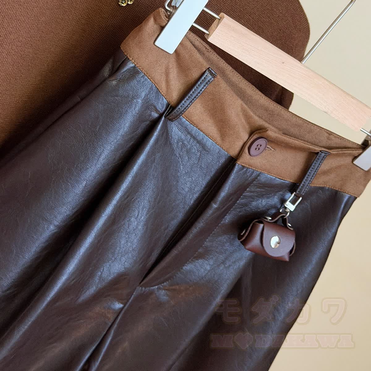 Vintage Faux Leather Wide Leg Shorts - image 4