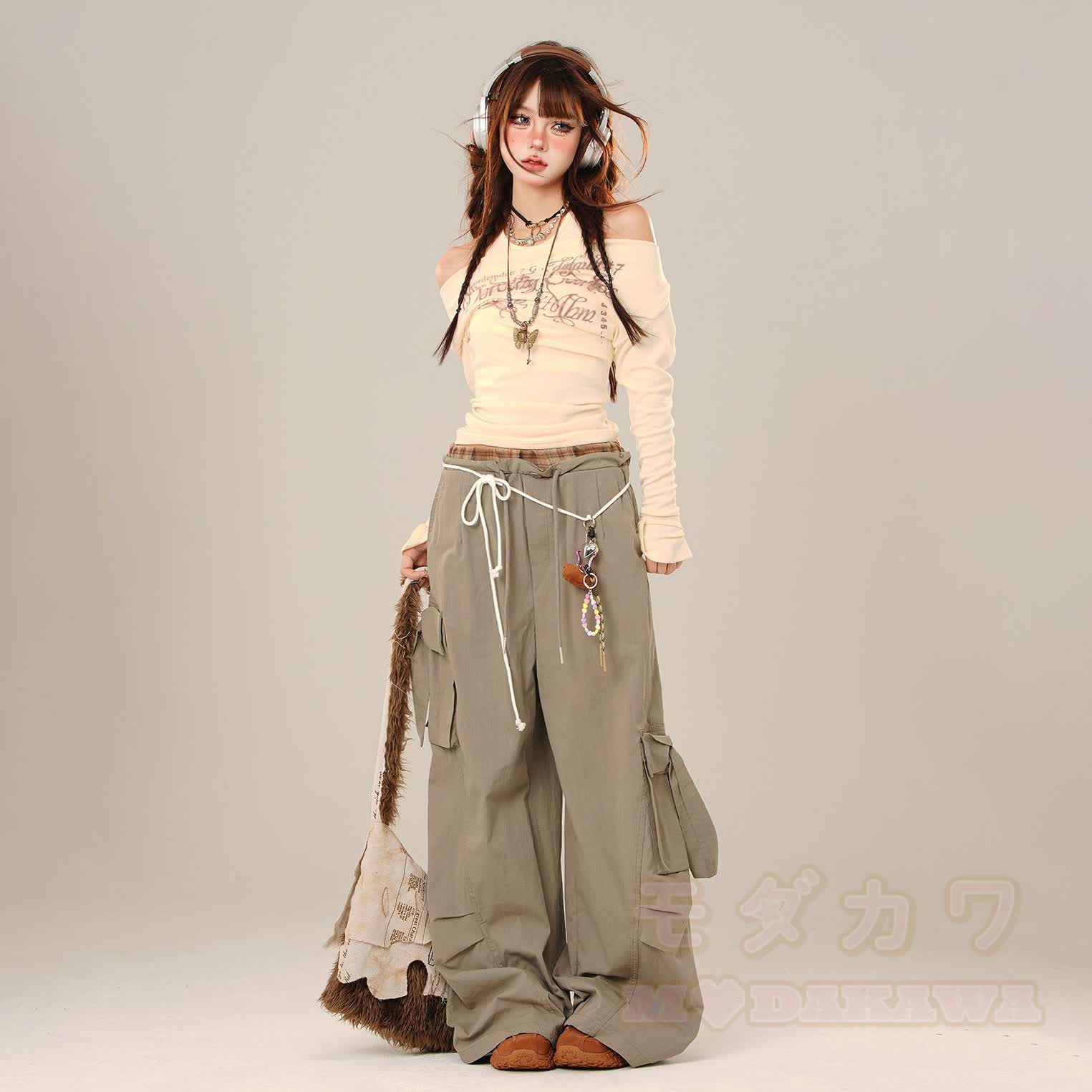 Cool Off-Shoulder Long Sleeves T-Shirt - image 11