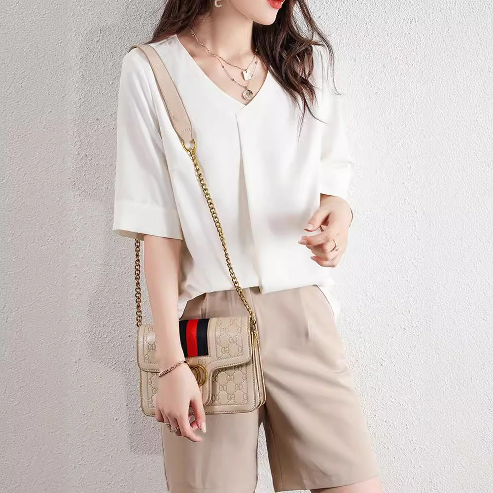 เสื้อชีฟองแขนสั้นคอวีทรงหลวม