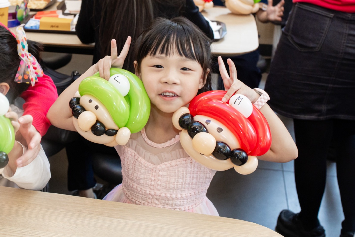 《超級瑪利歐銀河大電影》主題派對｜每位3-12歲以下小童必須有一位成人陪同出席（陪同出席之成人亦需購票）｜請保存此訂單確認電郵二維碼於所選日期到所選餐廳出席｜是次交易不適用於麥當勞App積分計劃