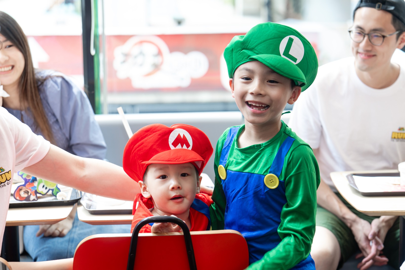 《超級瑪利歐銀河大電影》主題派對｜每位3-12歲以下小童必須有一位成人陪同出席（陪同出席之成人亦需購票）｜請保存此訂單確認電郵二維碼於所選日期到所選餐廳出席｜是次交易不適用於麥當勞App積分計劃