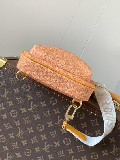 Louis Vuitton M12869 Yellow shoulder bag