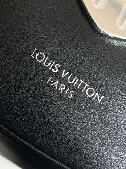 Louis Vuitton Retro style shoulder bag