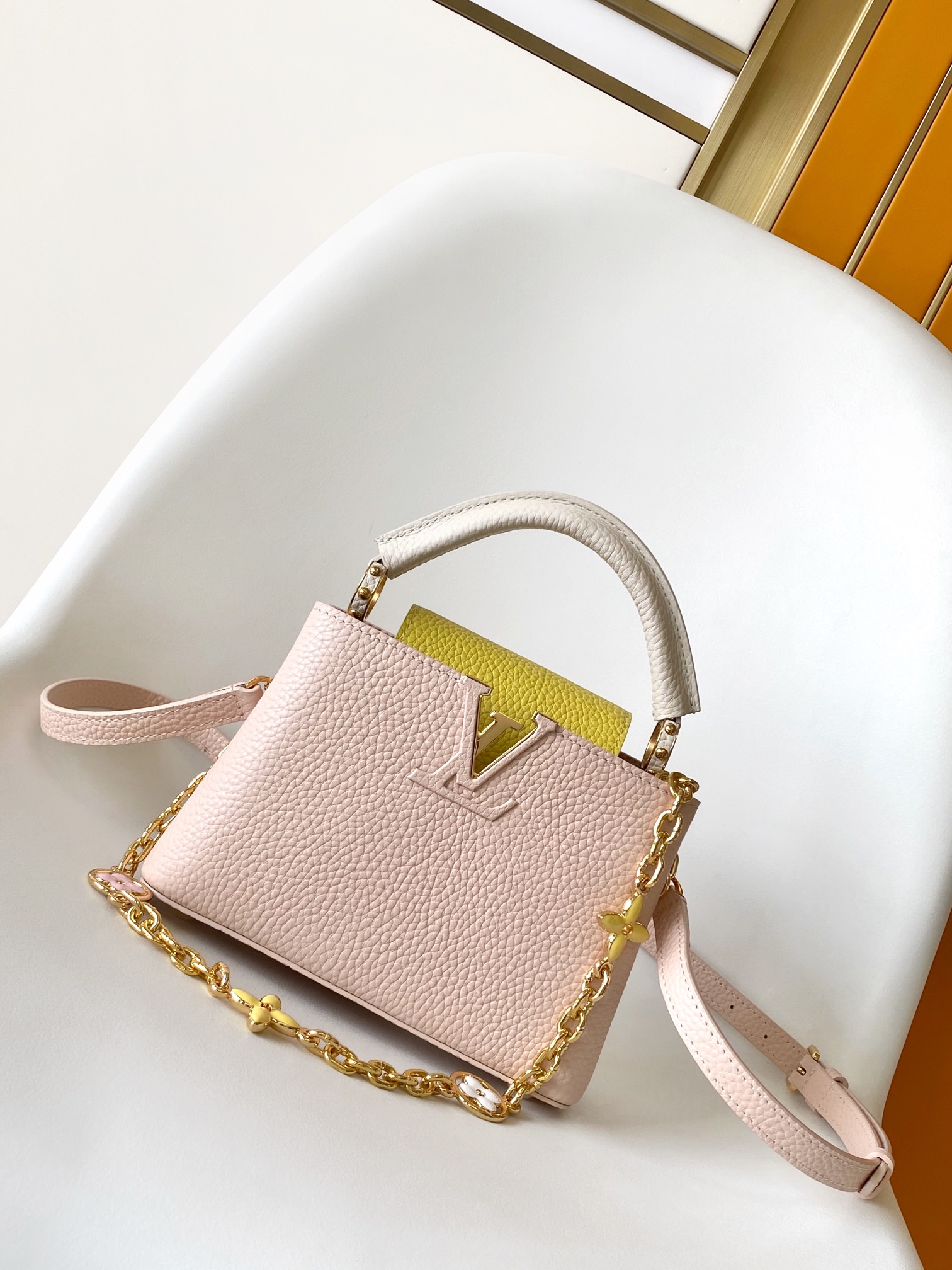 Louis Vuitton Pink shoulder bag