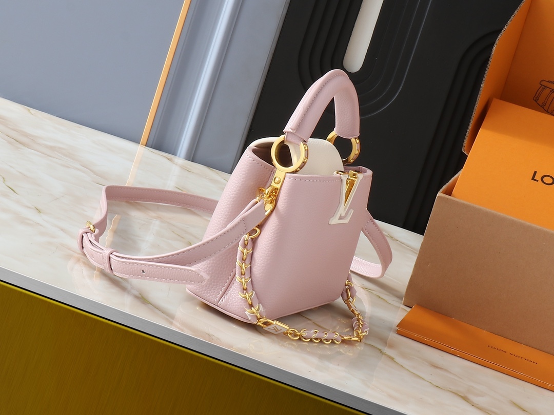 Louis Vuitton Pink shoulder bag