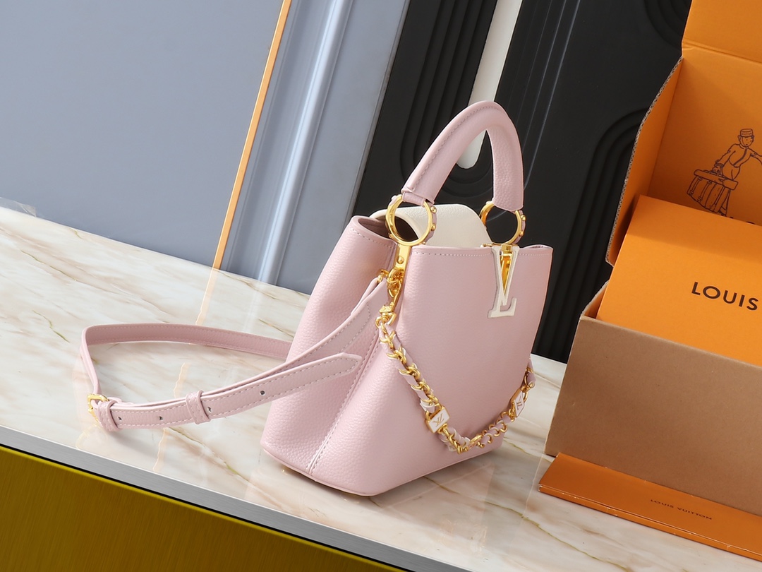 Louis Vuitton Medium handbag