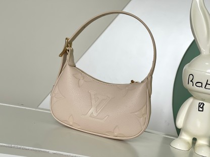 Louis Vuitton New shoulder bag