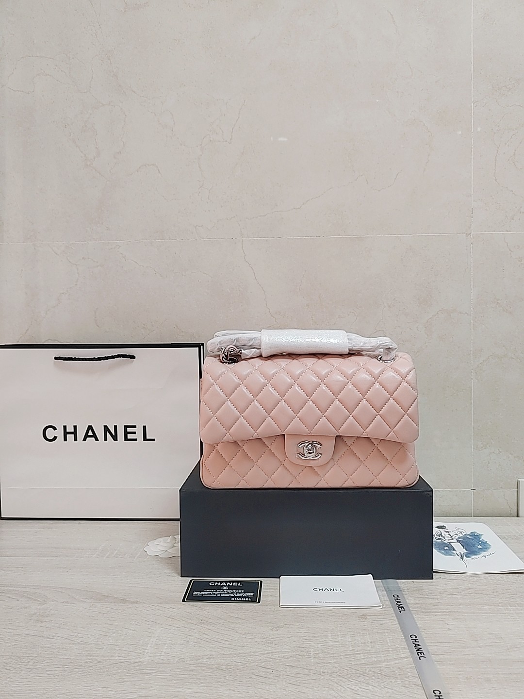 CHANEL Ladies handbag