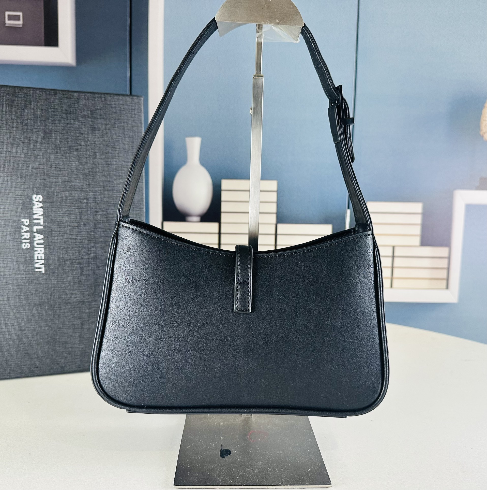 Yves Saint Laurent Ladies handbag