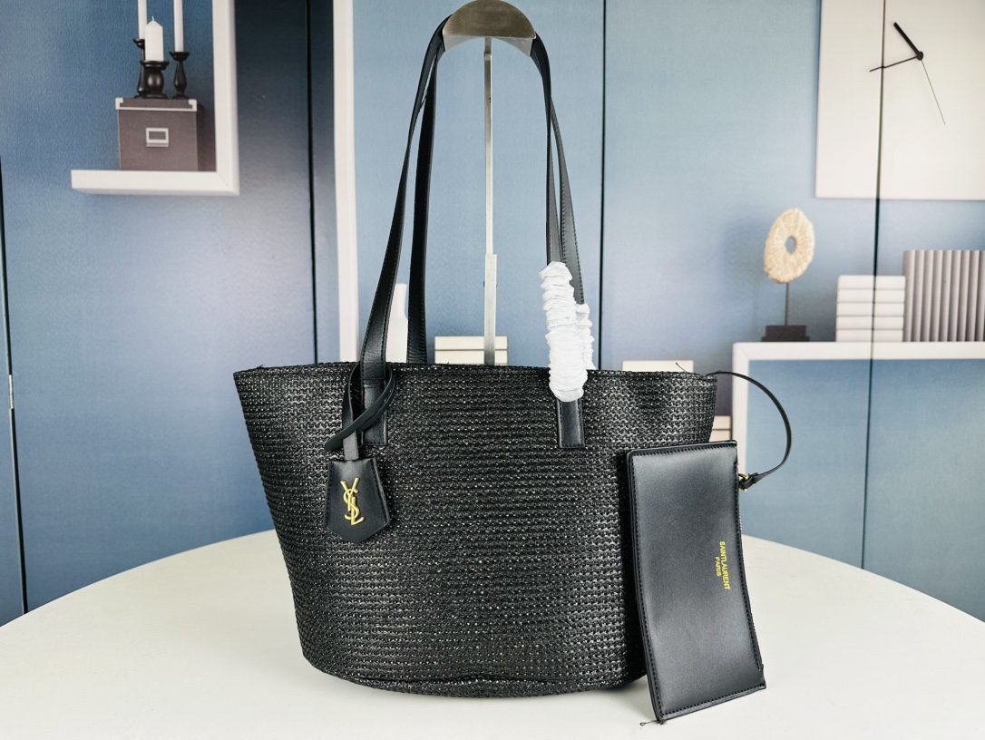 Yves Saint Laurent Ladies handbag