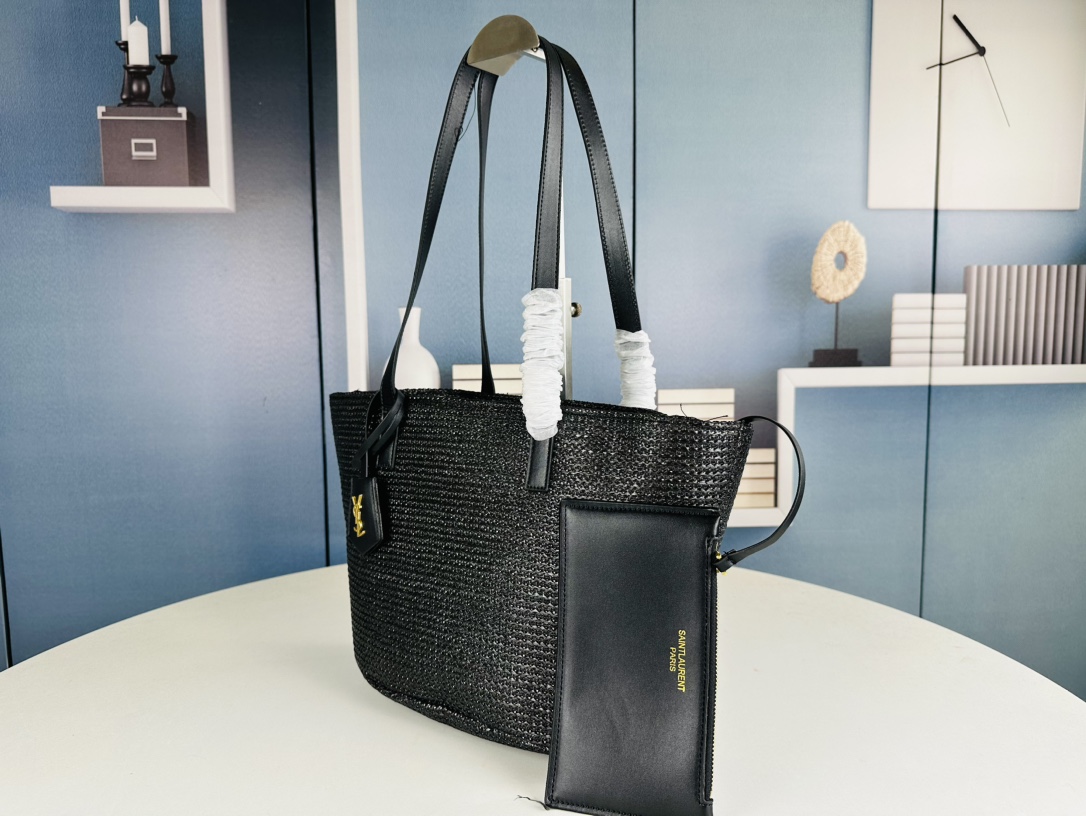 Yves Saint Laurent Ladies handbag