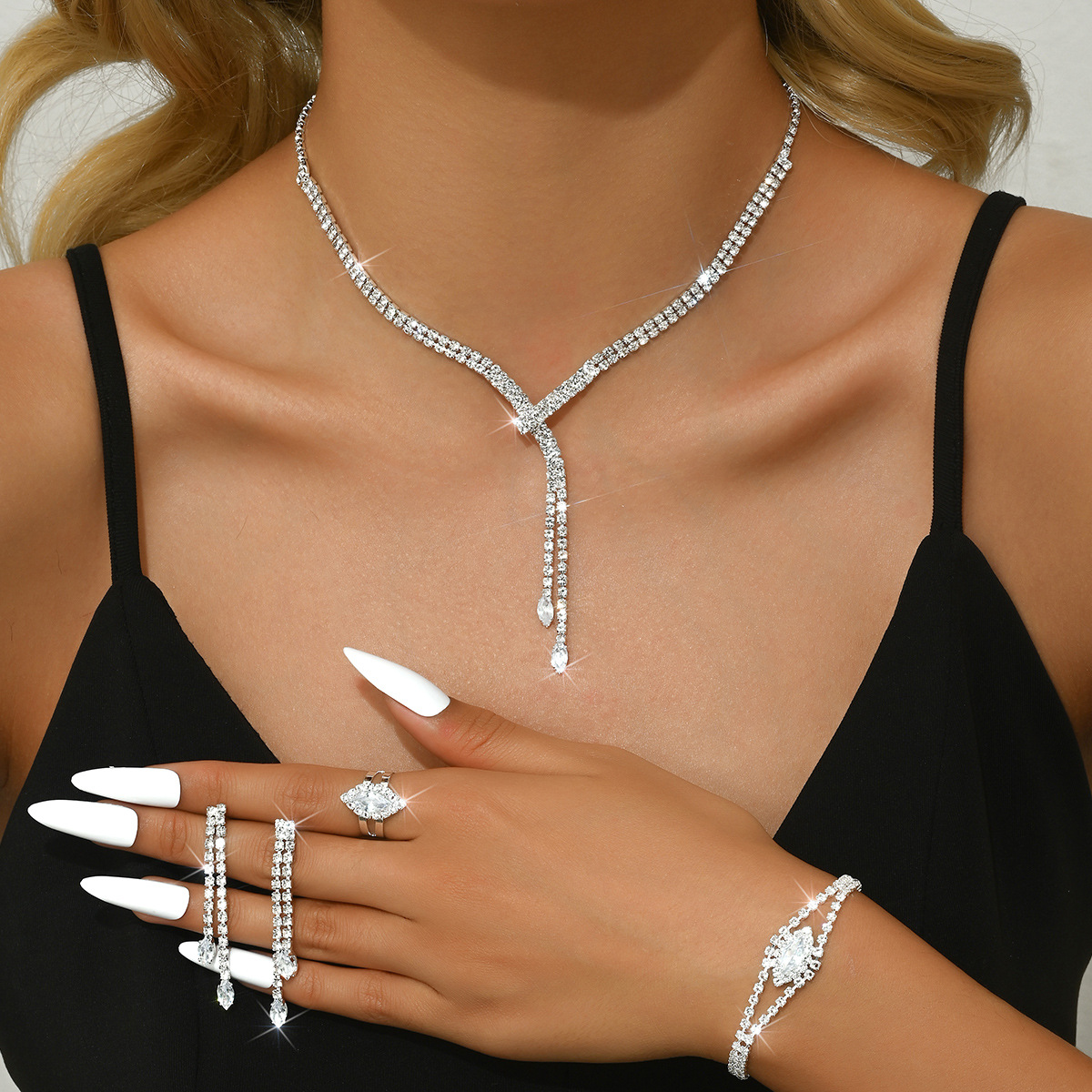 Bridal accessory set