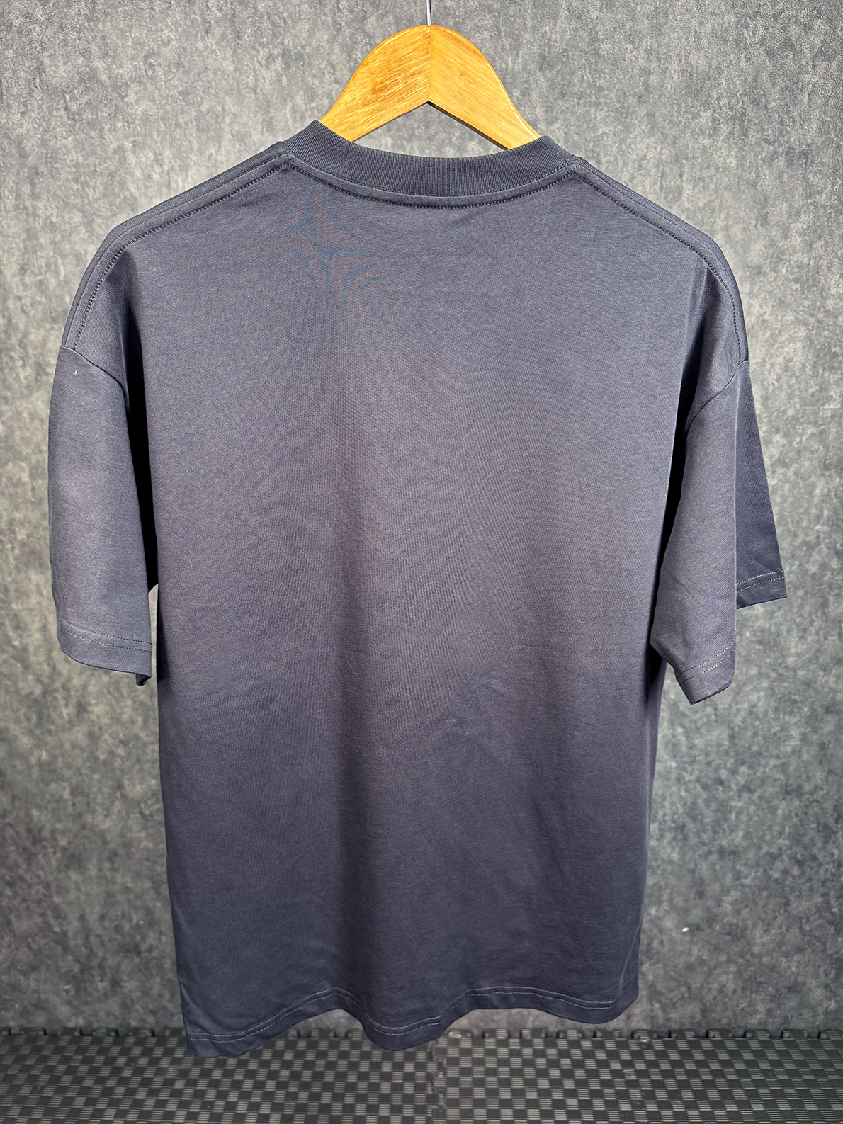 《我笑左》T Shirt 碳灰色