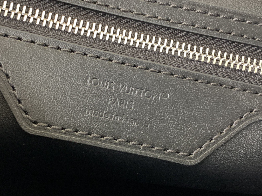 Louis Vuitton speedy soft 30 dark