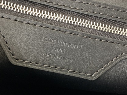 Louis Vuitton speedy soft 30 dark