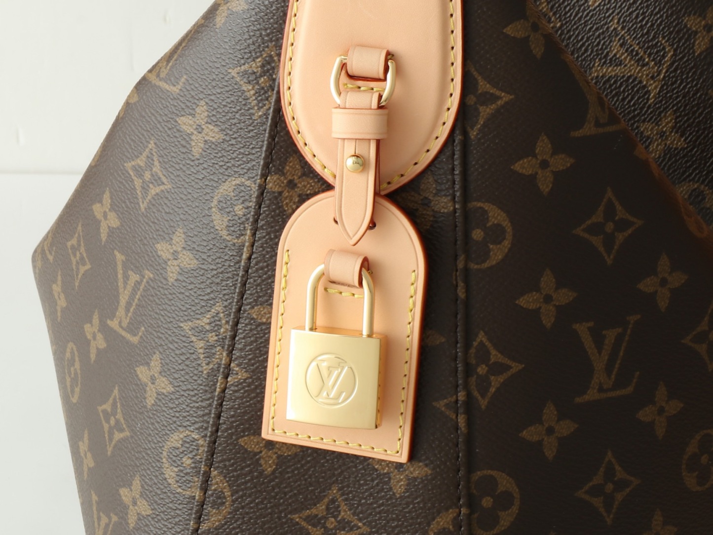 Louis Vuitton Slouchy MM Damier Azur