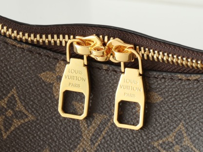 Louis Vuitton Slouchy MM Damier Azur