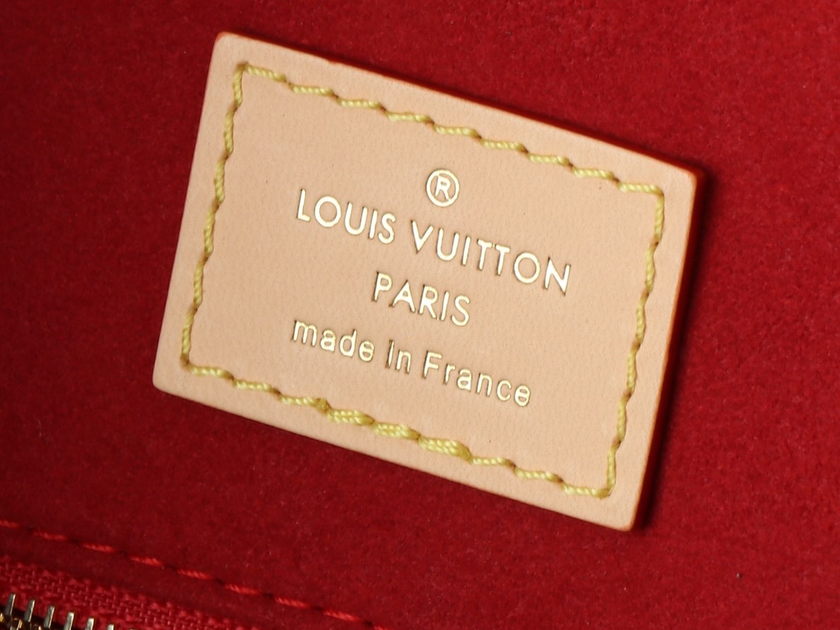 Louis Vuitton Slouchy MM Damier Azur