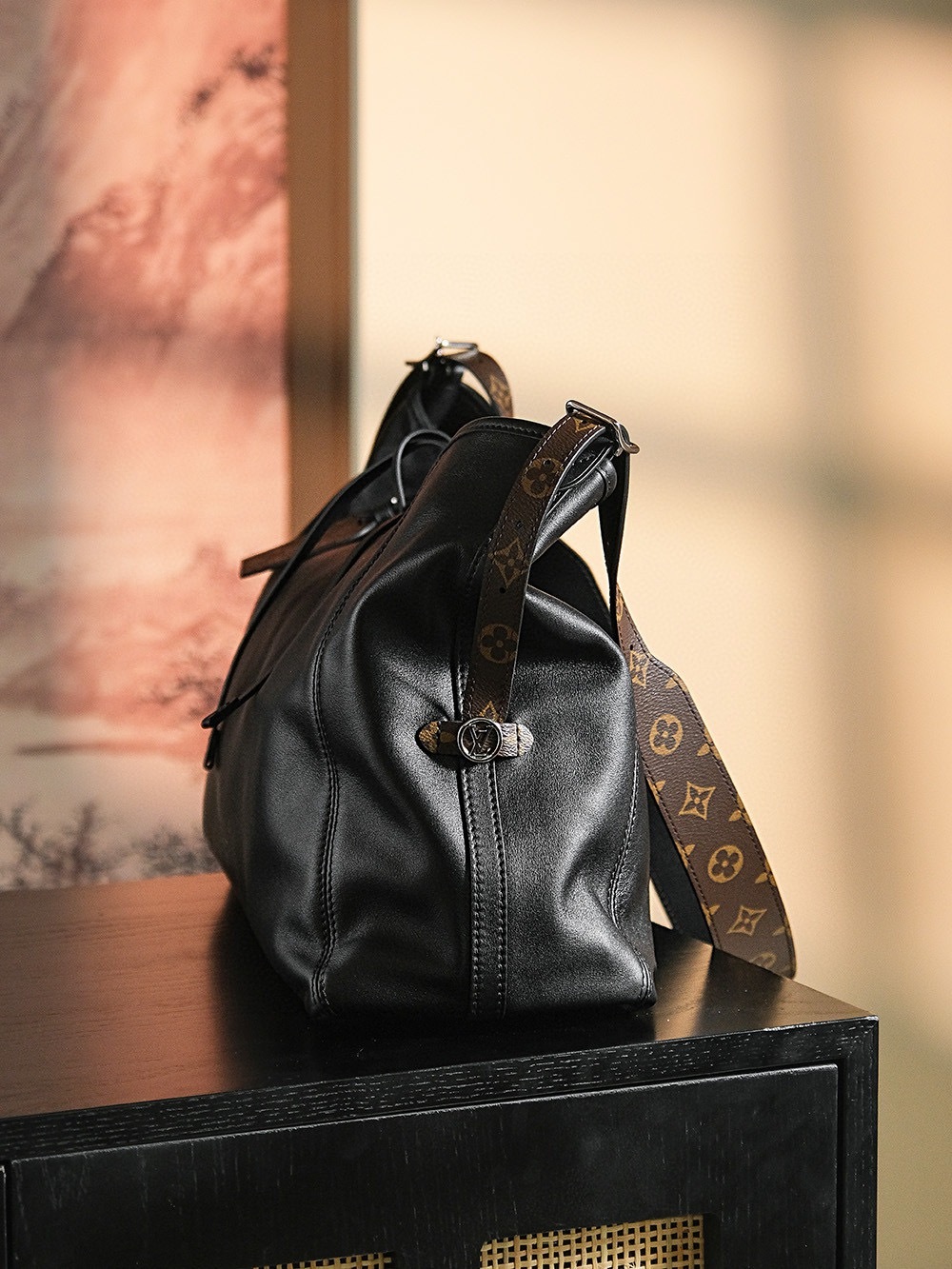 Louis Vuitton CarryAll Vibe MM