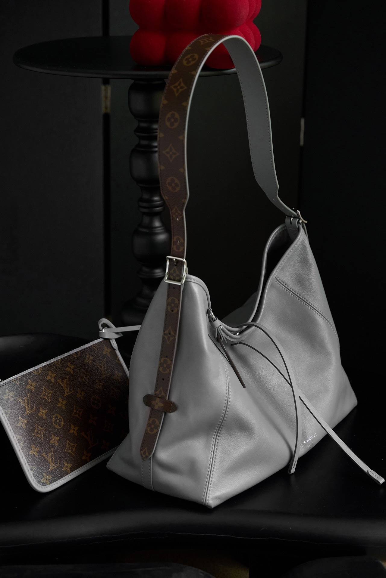 Louis Vuitton CarryAll Vibe MM