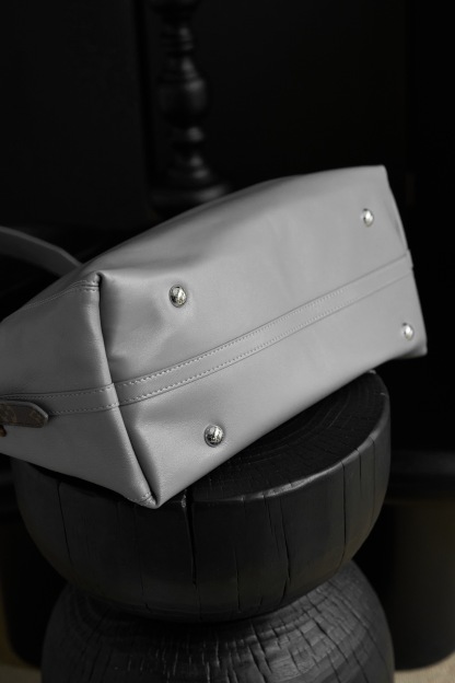 Louis Vuitton CarryAll Vibe MM 