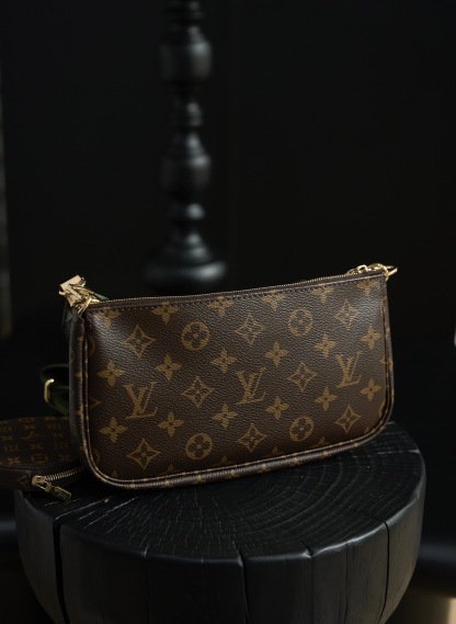 Louis Vuitton Multi Pochette Accessoires