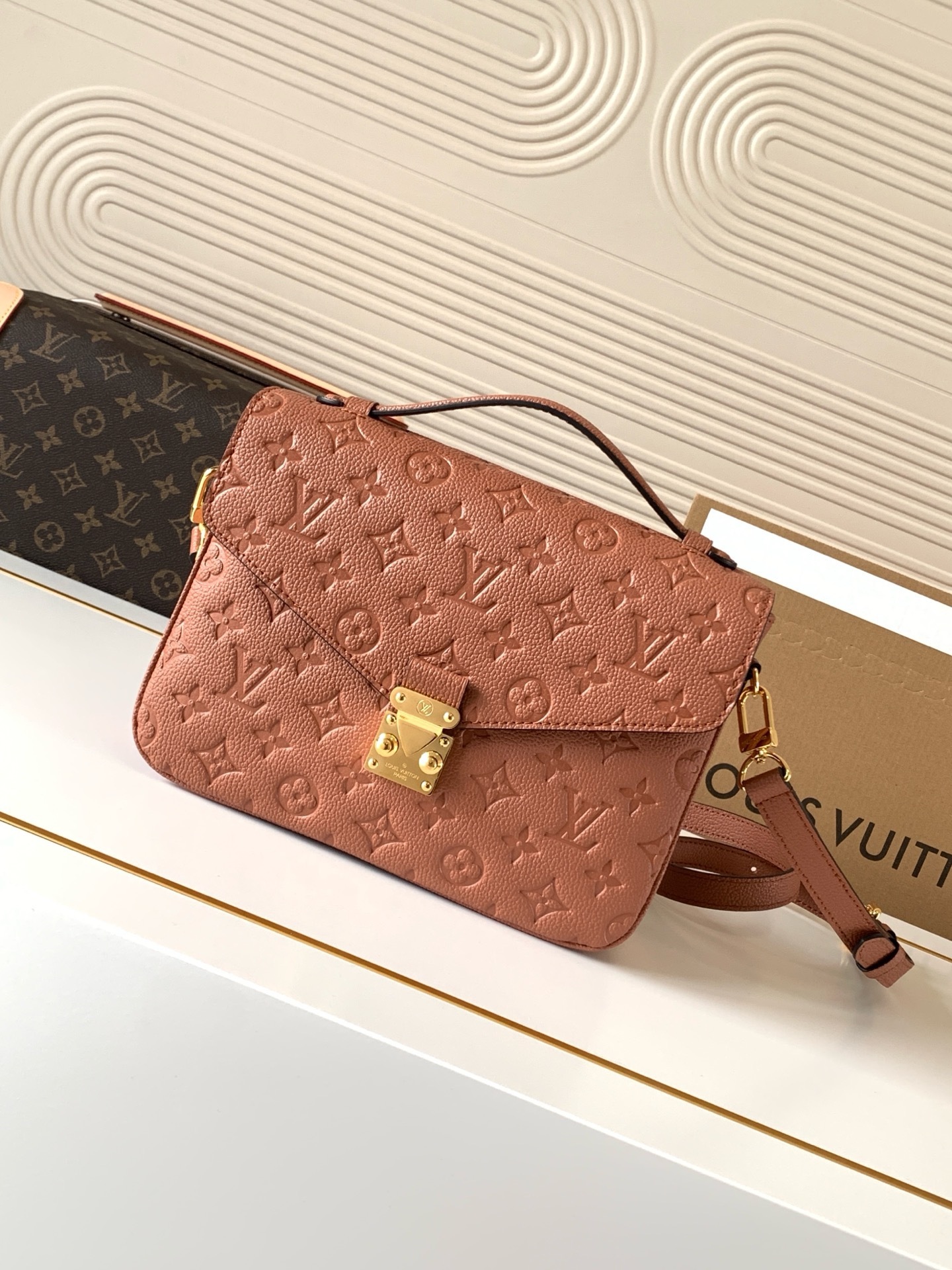 Louis Vuitton Pochette Métis