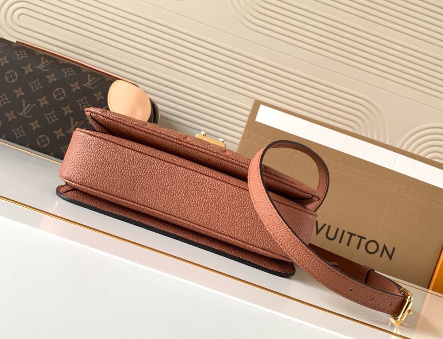 Louis Vuitton Pochette Métis