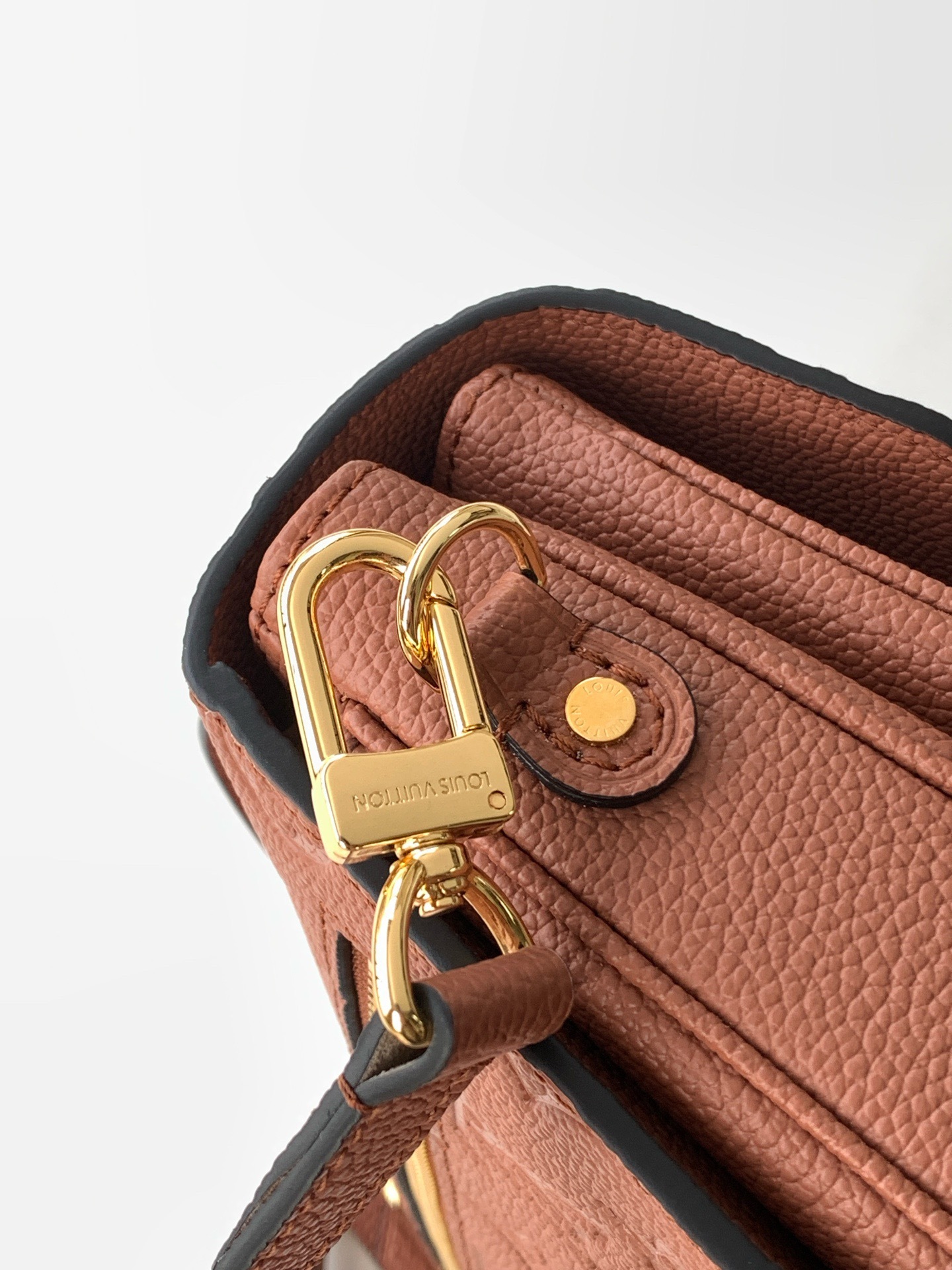 Louis Vuitton Pochette Métis