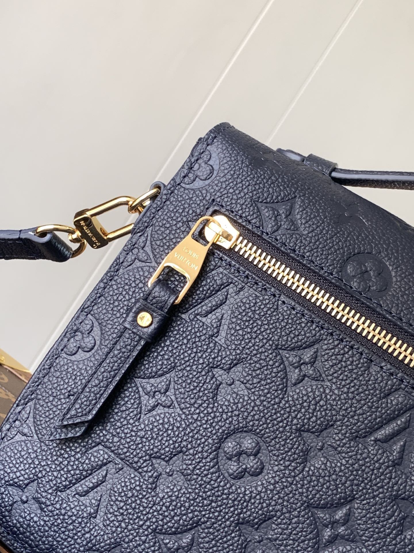 Louis Vuitton Pochette Métis