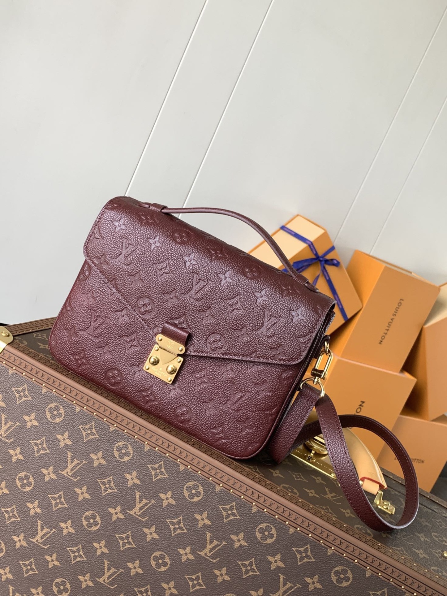 Louis Vuitton Pochette Métis