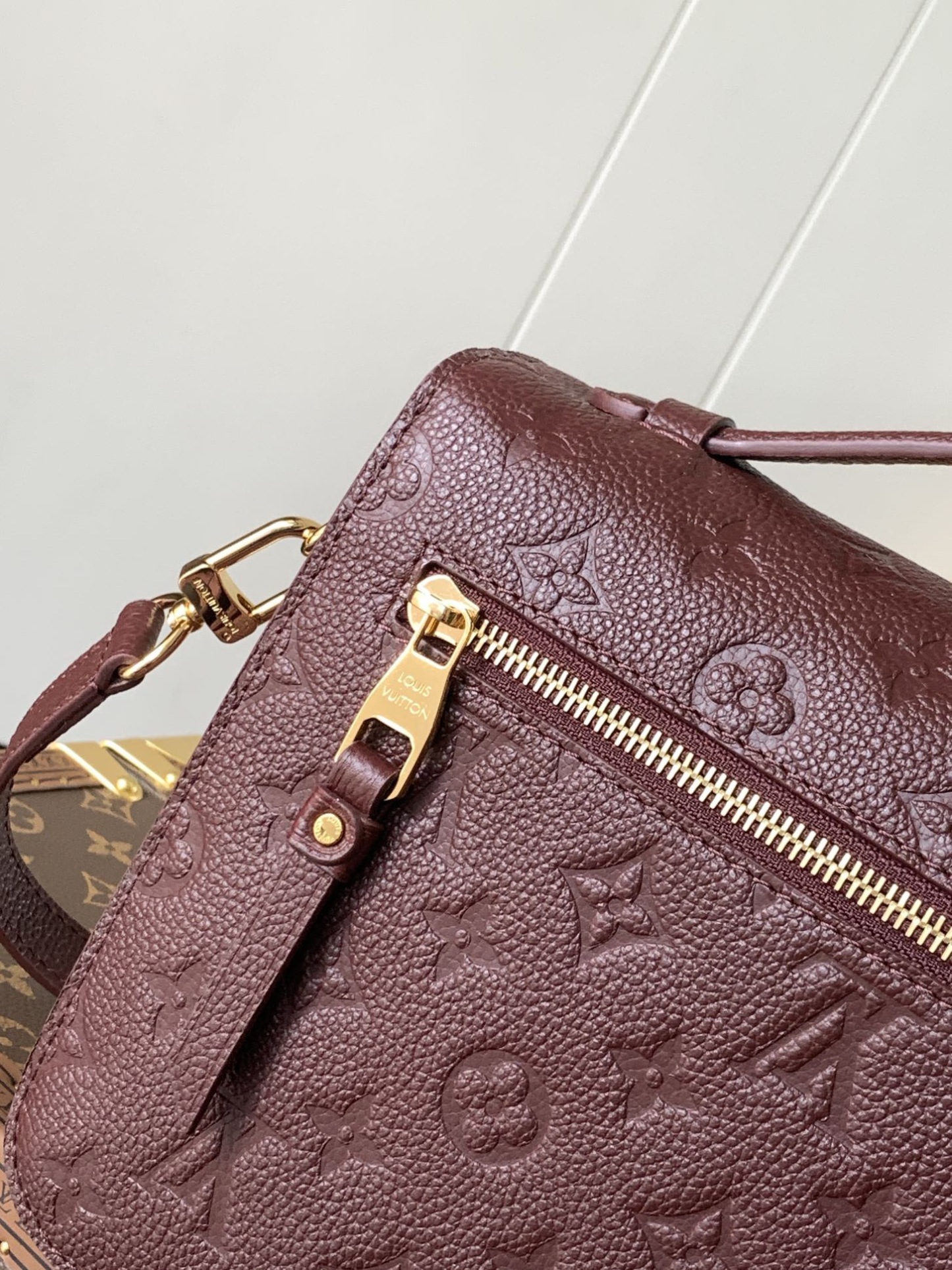 Louis Vuitton Pochette Métis