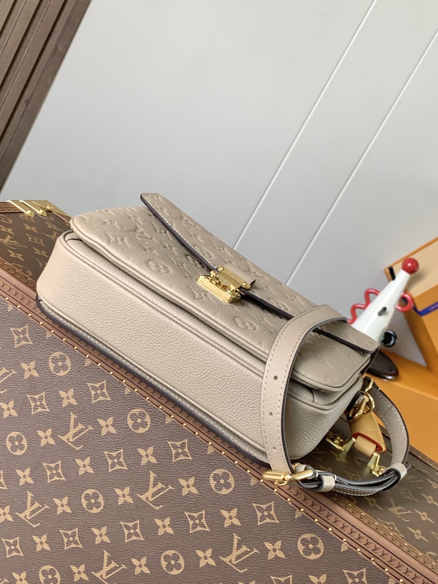 Louis Vuitton Pochette Métis