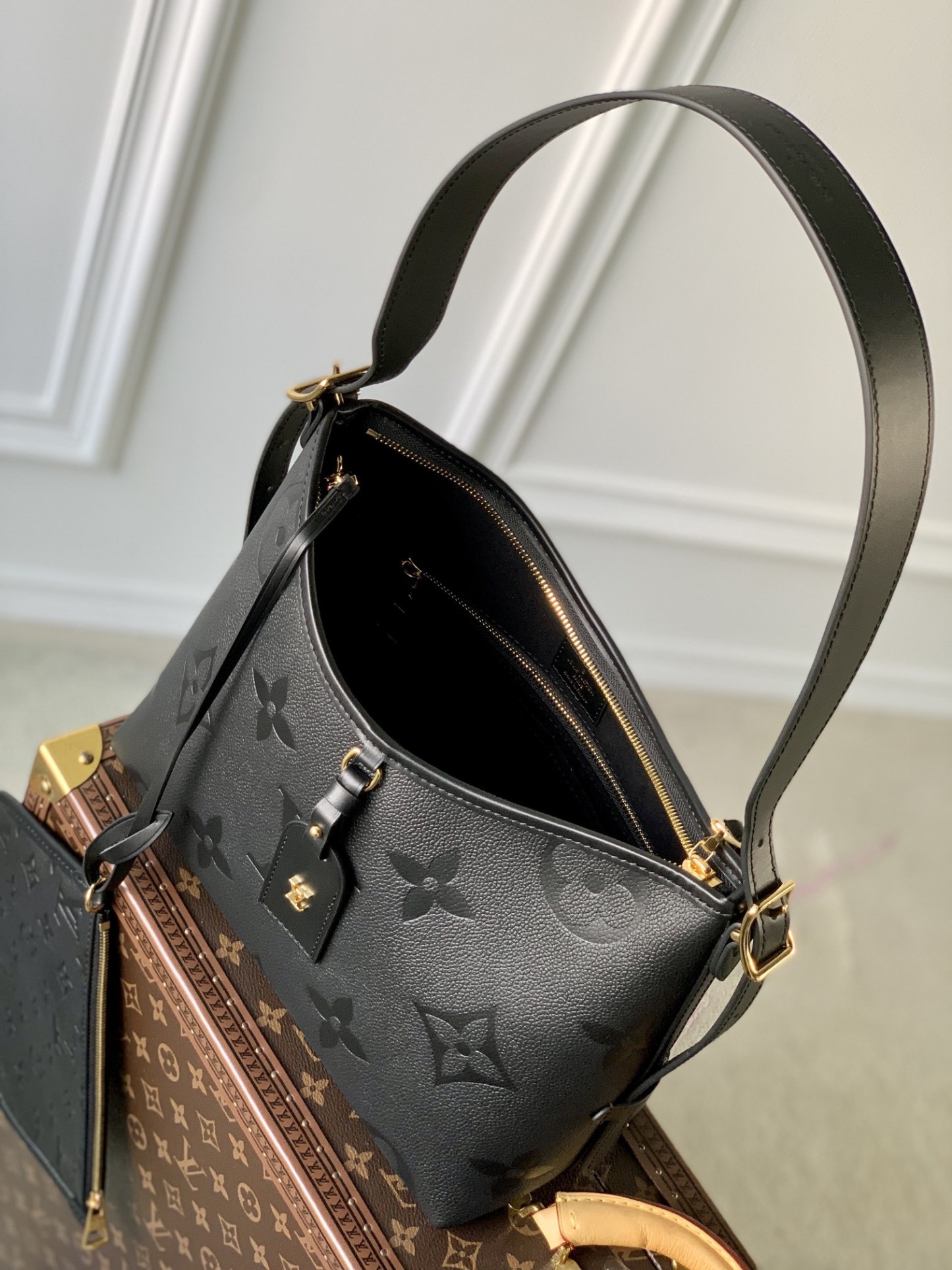Louis Vuitton CarryAll PM