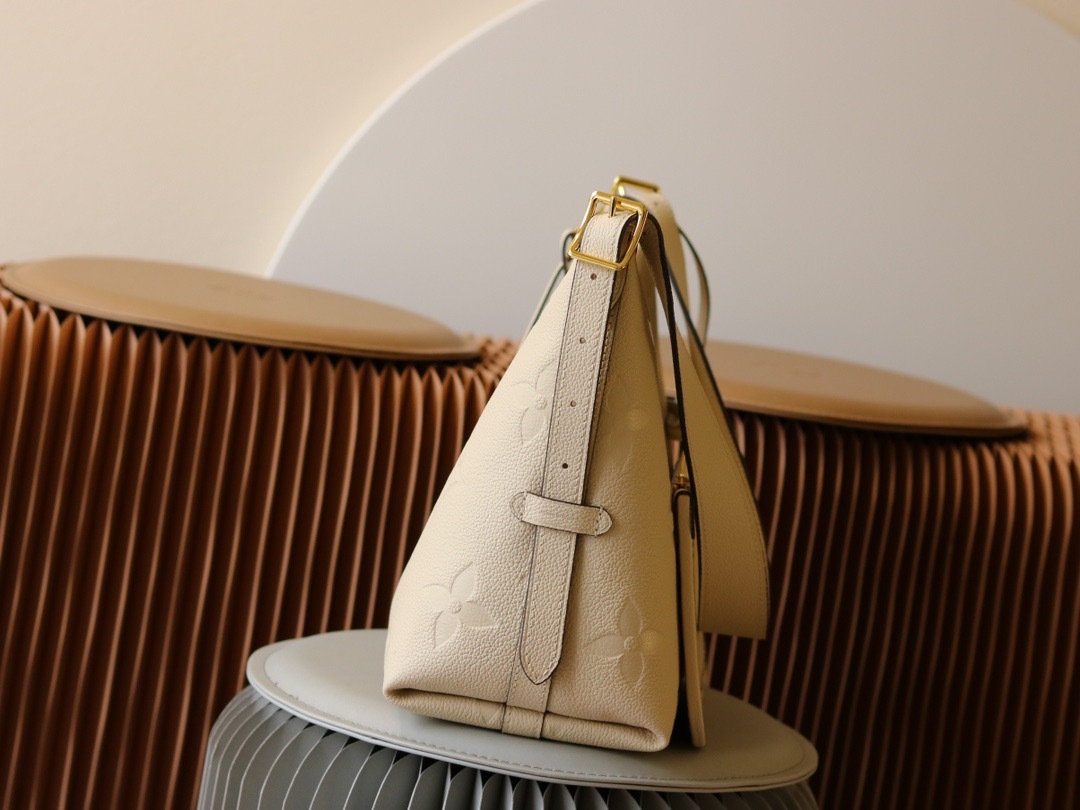 Louis Vuitton CarryAll PM