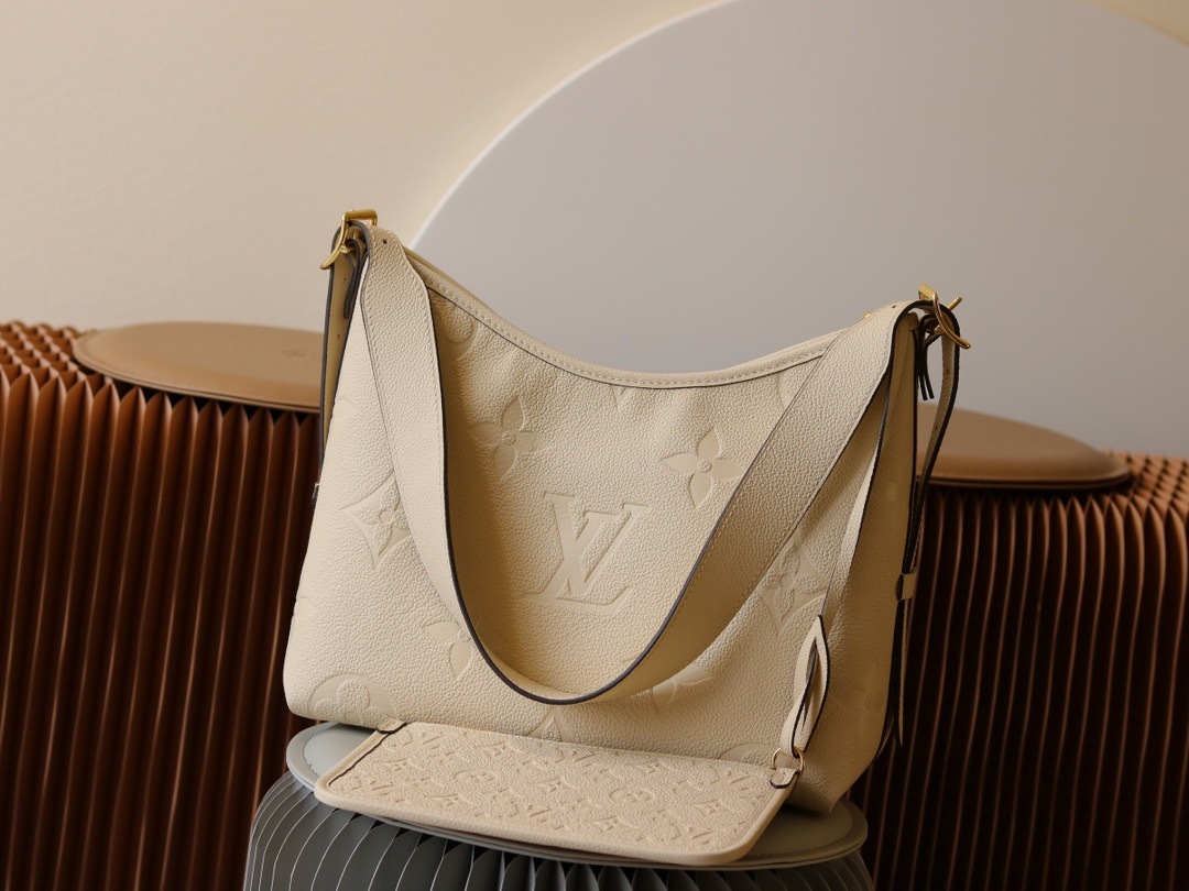 Louis Vuitton CarryAll PM